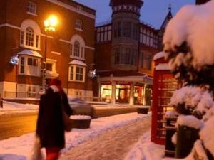 Supporting image for story: Fresh snow causes problems on Shropshire roads