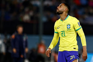 Wolves' Matheus Cunha playing for Brazil. (Photo by Ernesto Ryan/Getty Images)