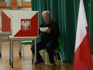 Supporting image for story: Exit polls in Poland’s presidential run-off show race too close to call