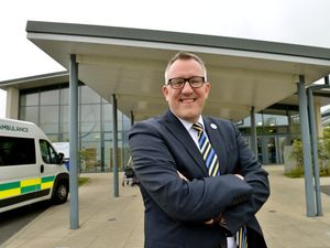 Supporting image for story: Oswestry Orthopaedic Hospital chief calls for full inspection