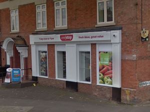 Supporting image for story: 'Inept' robbers jailed after One Stop customers helped stop shop raid