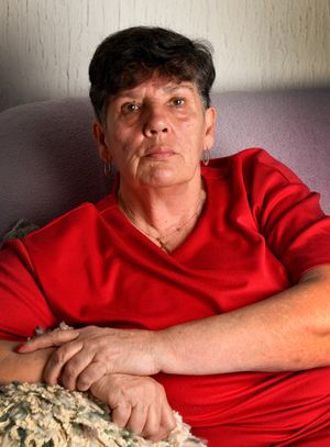Oldbury grandmother Karen Stephens who threw two bowel cancer screening kits in the bin before being diagnosed with an advanced form of the disease has welcomed investment into research.
