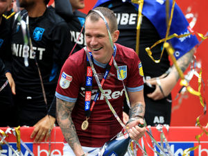 Supporting image for story: Glenn Whelan: I bear no grudge over Aston Villa exit