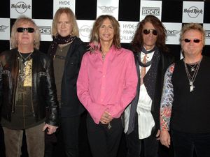 Supporting image for story: Aerosmith announces retirement from touring after Steven Tyler vocal injury