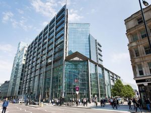 Supporting image for story: Why was NatWest rescued in 2008 and what has changed for the bank in that time?