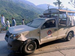 Supporting image for story: Pakistani Taliban deny attacking convoy of foreign ambassadors