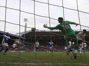 Supporting image for story: Birmingham 2 Bolton 3