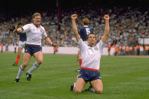 Reunited - Paul Gascoigne (left) will meet up again with Wolves legend Steve Bull at Wolverhampton Civic Hall.