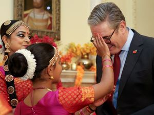 Supporting image for story: No10 apologises after meat and alcohol served at Diwali event