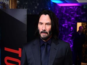 Supporting image for story: Keanu Reeves back as Neo in first trailer for The Matrix Resurrections