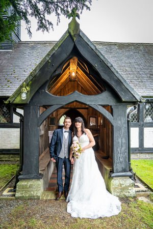 Katrina and Mark Bowyer married in a surprise wedding. Picture: Spinning Your Dreams Wedding Photography
