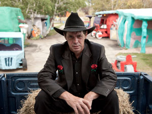 Supporting image for story: Rich Hall, Birmingham Town Hall - review