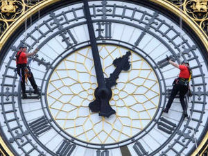 Supporting image for story: Should we stop putting the clocks back for winter?