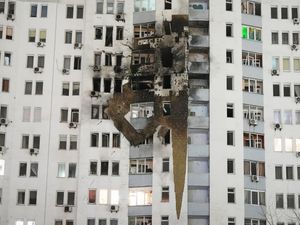 Supporting image for story: Ukrainian drones set fire to Russian oil depot after Russian missile launch