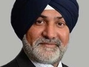 Supporting image for story: Experts on hand for advice about money, health and safety on Wolverhampton estate