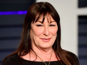 Supporting image for story: Anjelica Huston says she has recovered from ’bout with cancer’