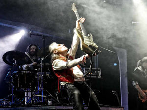 Supporting image for story: Former Gillan guitarist Bernie Tormé to play Bilston