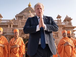 Supporting image for story: Johnson faces investigation into whether he lied to MPs about partygate