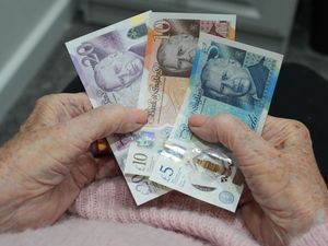 Supporting image for story: Government defeated as Lords demand tougher crackdown on benefit fraud