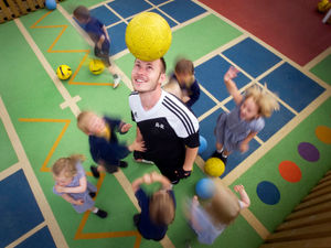 Supporting image for story: Hundreds expected as football freestyle star to show off tekkers in Bridgnorth