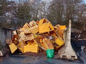 Supporting image for story: Dudley councillors apologise after cold snap for cutting grit bins