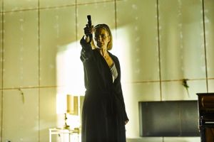 Lizzy Watts (Hedda Gabler). Photo by BrinkhoffMögenburg