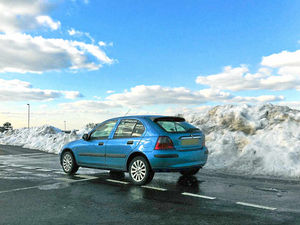 Supporting image for story: Sun is out, but snow won't go