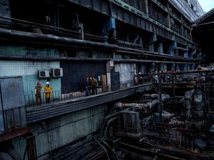 Supporting image for story: Ukraine hit with blackouts after Russian attacks on power grid