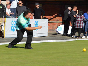 Supporting image for story: Callum Wraight grabs bowls glory at the third attempt