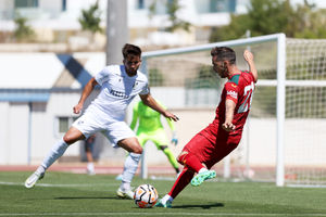 Pablo Sarabia attempts to put a ball into the box (Getty)