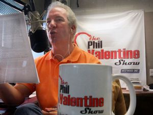 Supporting image for story: US radio host who regretted vaccine scepticism dies of Covid