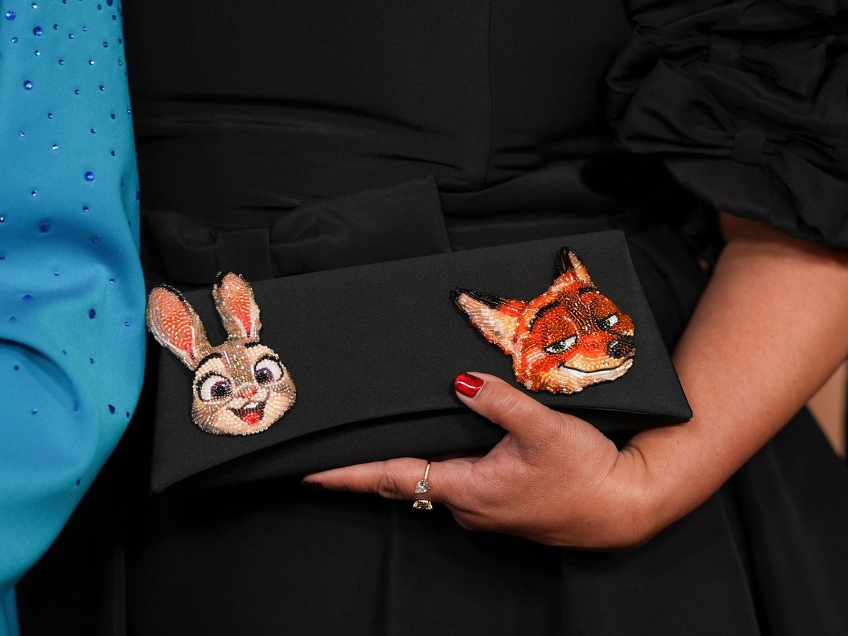 Zootropolis bag and vampire teeth among key moments at the Oscars red carpet