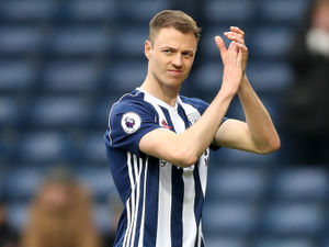 Supporting image for story: West Brom skipper Jonny Evans to be assessed on Monday