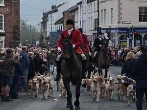 Supporting image for story: Boxing Day hunts out in force in Shropshire