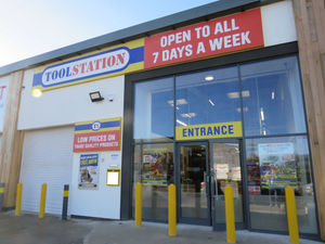Supporting image for story: Seven new jobs created as Toolstation opens in Oswestry