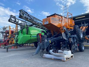 Supporting image for story: Price list revealed as some farm machinery reaches £40,000 at Shrewsbury sale
 