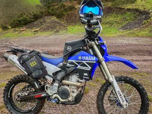 Supporting image for story: Man robbed of motorbike by men ‘brandishing a machete’ near Bridgnorth