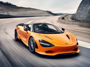 Supporting image for story: New McLaren 750S brings added performance and lower weight