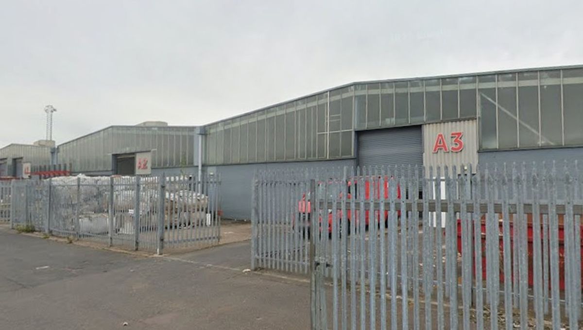 Award-winning cheerleaders apply to use Telford commercial building as dance studio