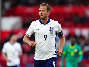 Supporting image for story: Harry Kane wants England to learn from defeat to Senegal