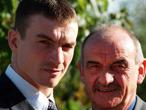Supporting image for story: Richie Woodhall thanks boxing family for their support