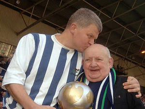 Supporting image for story: Baggies fan Vic seeks helpers