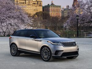 Supporting image for story: Jaguar Land Rover hits new US sales high