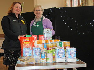 Supporting image for story: Farmers donate to Market Drayton Food Bank