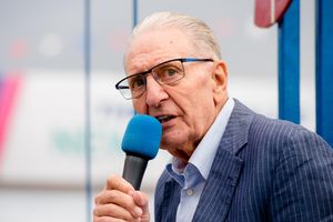 Former champion cyclist Hugh Porter was on the microphone