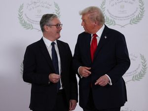 Supporting image for story: Starmer tells Trump it is ‘wrong’ to apply tariffs to allies over Greenland