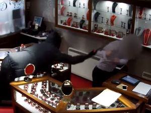 Supporting image for story: WATCH: Violent robbery gang jailed after worker hit with hammer during £250k jewellery shop raid 