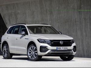 Supporting image for story: Volkswagen celebrates one million Touaregs with special edition model