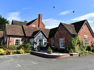 Supporting image for story: Country pubs boost Restaurant Group