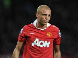 Supporting image for story: Man United stars at New Bucks Head